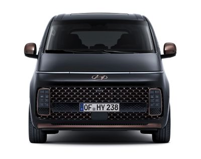 View of the all-new STARIA's futuristic front end.