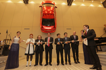 Компания Hyundai объявляет об открытии Hyundai MotorStudio в Москве